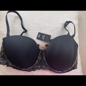 NWT 40DD TORRID Black & Lace Bra